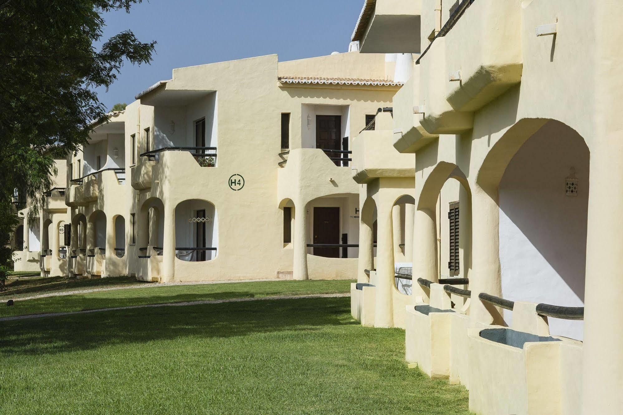 Alvor Clube Brisamar Aparthotel Exterior photo